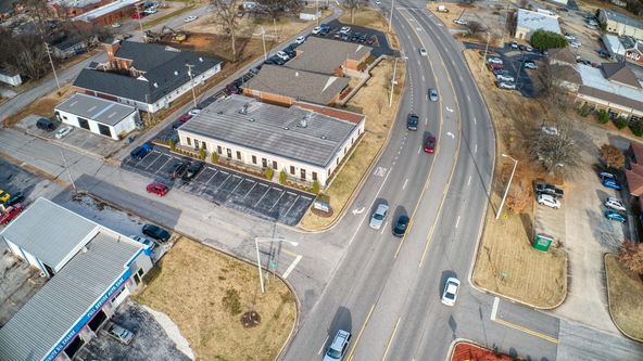 323 & 327 S. Walnut Street, Florence, AL 35630